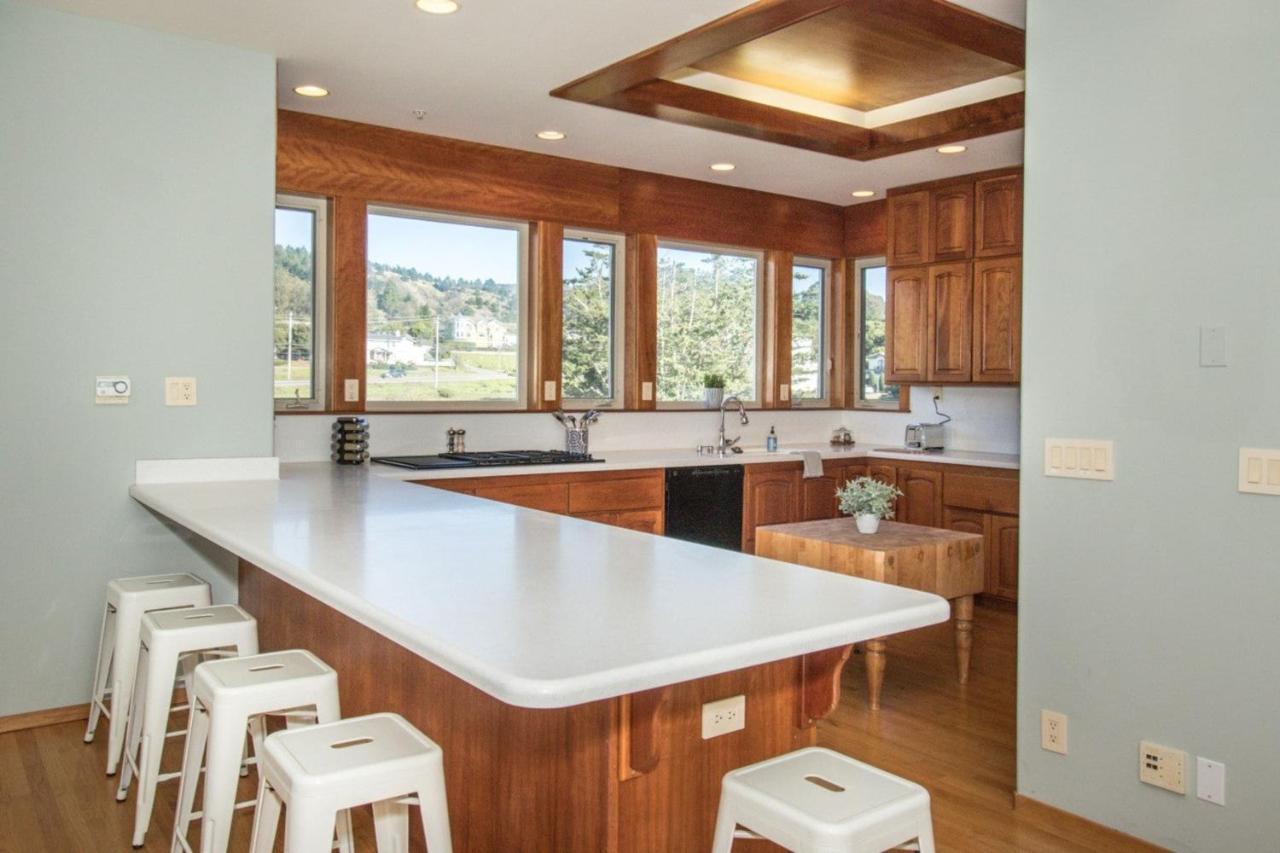 Miramar Beach Home Walk To Beach Trails Restaurants Family Activities Half Moon Bay Exterior photo
